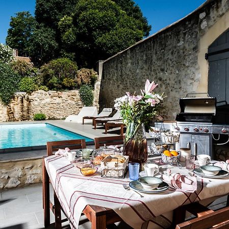 La Maison De Livia, Gite, Chambres Et Table D'Hotes Sauzet (Gard) Esterno foto