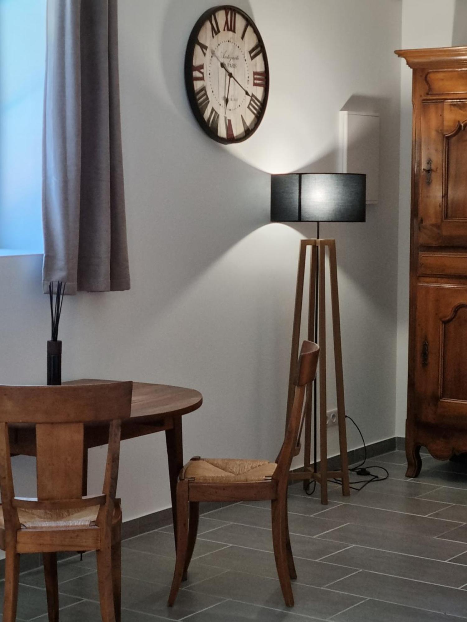 La Maison De Livia, Gite, Chambres Et Table D'Hotes, Entre Uzes Et Nimes Sauzet  Esterno foto