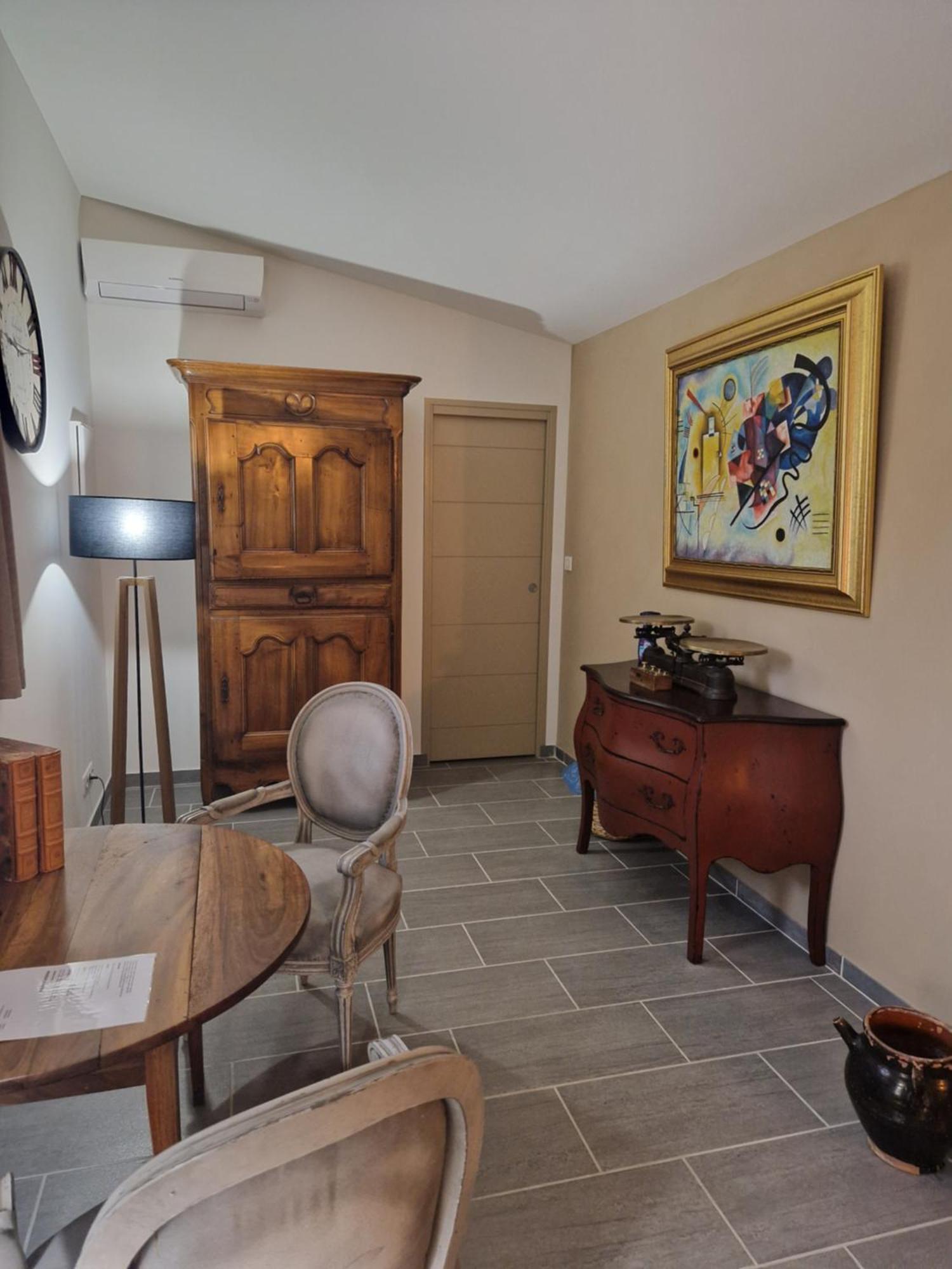 La Maison De Livia, Gite, Chambres Et Table D'Hotes, Entre Uzes Et Nimes Sauzet  Esterno foto